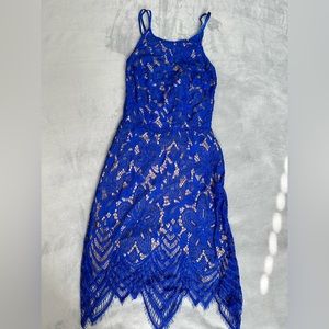 NWT Signature8 Lace Cocktail Dress